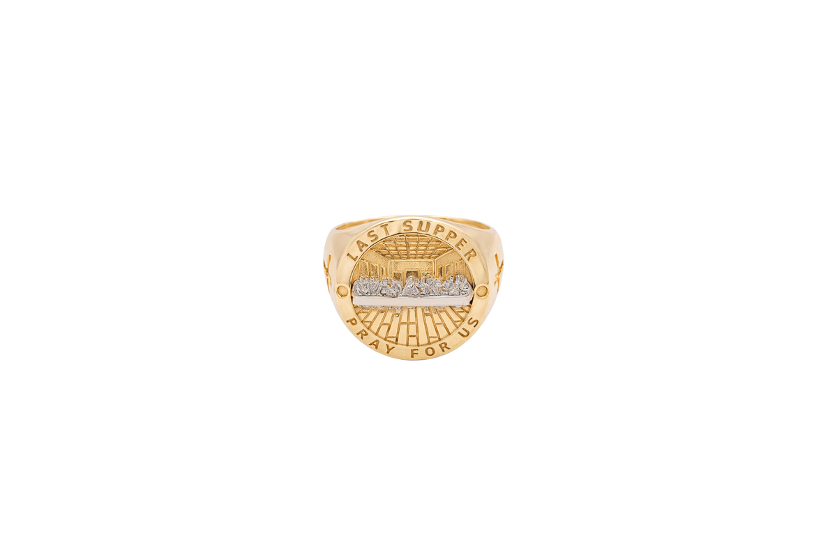 14KT Gold Ring Men's Two Tone Round Last Supper Scene with "LAST SUPPER" Typed on Top Border Typed "PRAY FOR US" Typed Lower Border Side Design Cutout Cross
