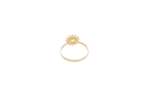 14KT Gold Ring Women's Flower White Round Center CZ Stone with White CZ Stone Petal Borders and Plain Band