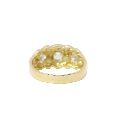 14KT Gold Ring Unisex Three White CZ Center Stones Scallop Edge Nugget Band