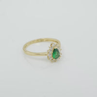 14KT Gold Ring Women's Flower Pear Dark Green Center Stone with White CZ Stone Petals Border Plain Band